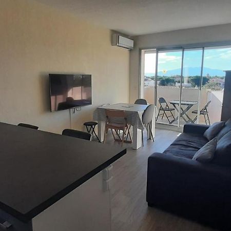 Residence De La Plage Appart A 2 Pas De La Plage Et Du Marche Сен-Сиприен Экстерьер фото