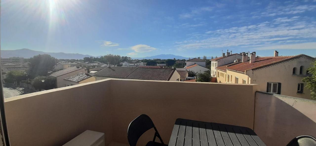 Residence De La Plage Appart A 2 Pas De La Plage Et Du Marche Сен-Сиприен Экстерьер фото